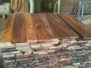 Stabil Kiln Wood Sawn Timber, Rough Sawn Lumber Sesuaikan Ukuran Grade A.